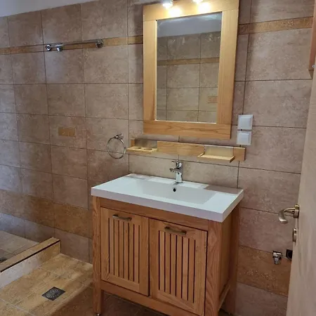 Boutique Maisonnette At Beachfront Skhoinos