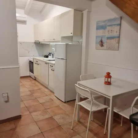 Boutique Maisonnette At Beachfront Holiday home